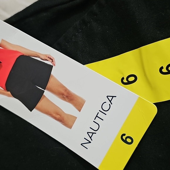 Nautica Womens Mid-Rise Cotton Shorts, Summer Black Inseam 5Size 6 Waist 15 - Picture 4 of 5